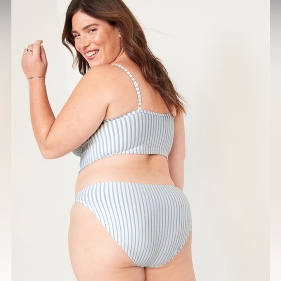 NWT! Mid-Rise Striped Seersucker Classic Bikini Swim Bottoms - Medium 💎 - Picture 7 of 9